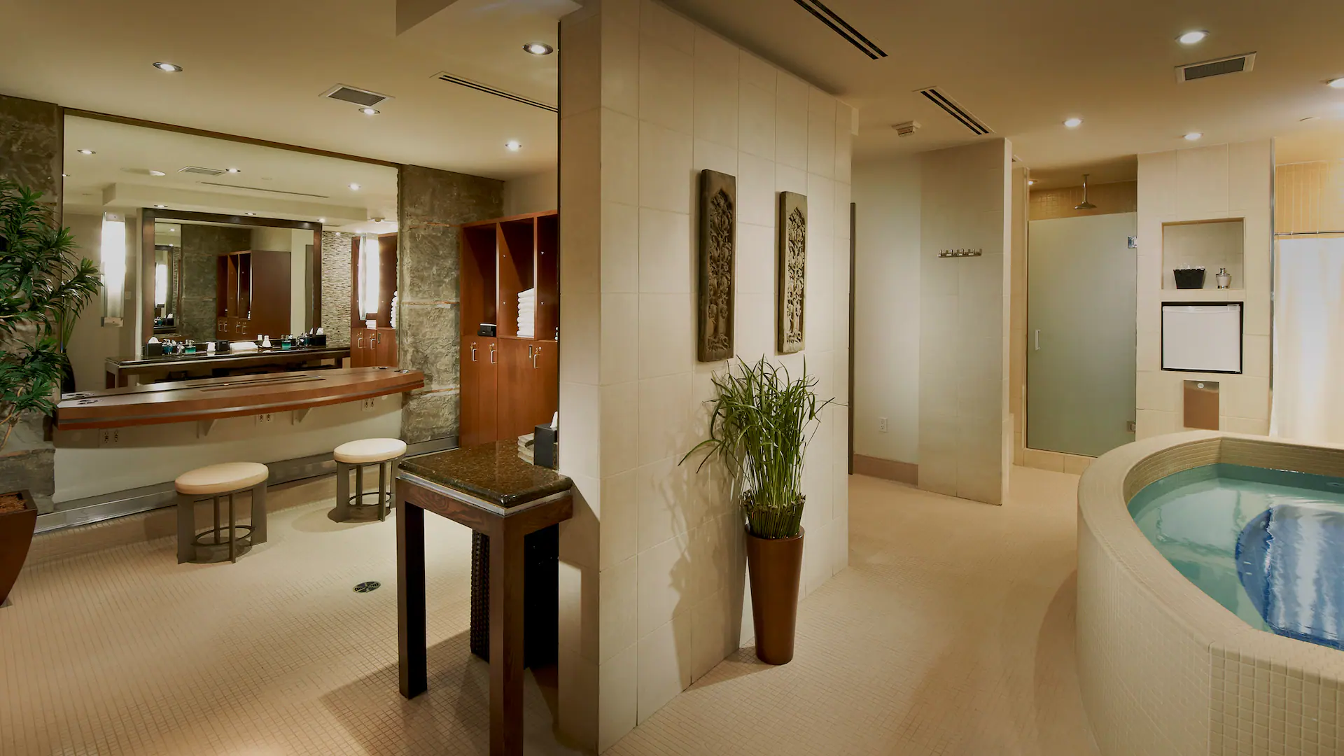 Hyatt-Regency-Calgary-P184-Stillwater-Spa-Treatment-Rooms.16x9