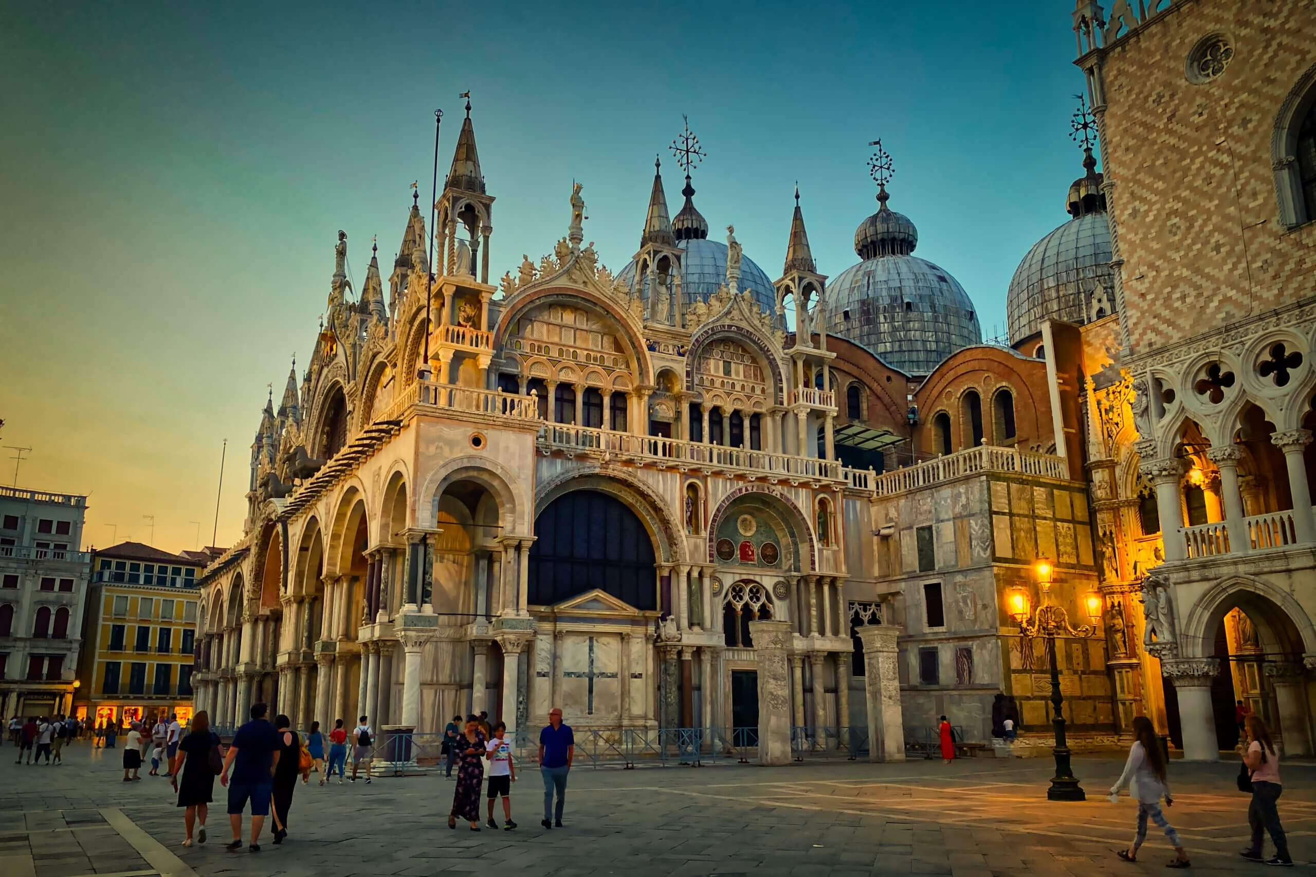 Italy_Venice-D2-019-Piazza-San-Marco-scaled