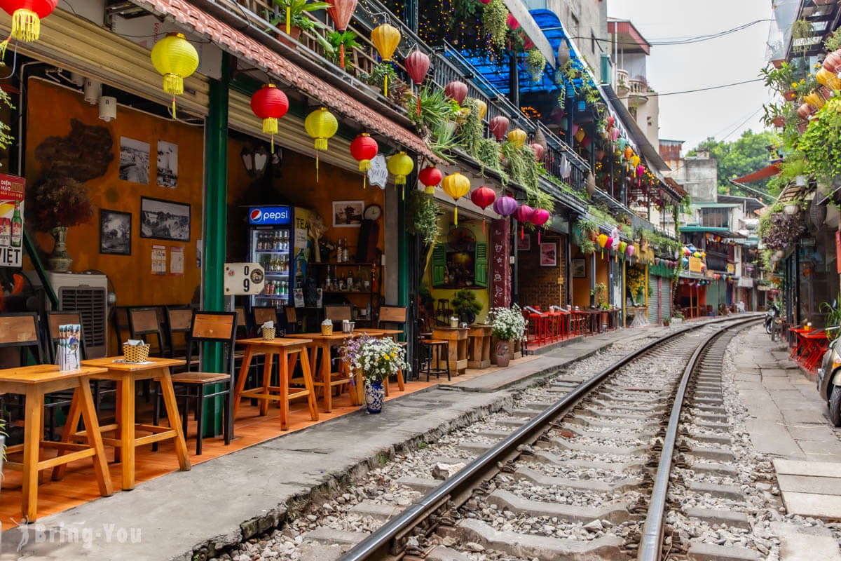 Train-Street-Hanoi-5