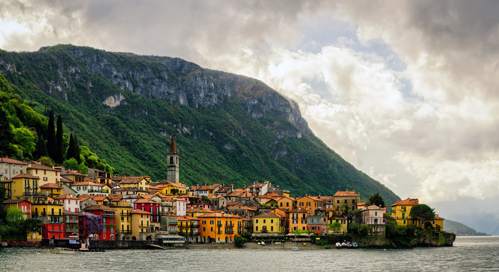 Lago di Como (Lake Como) Varenna