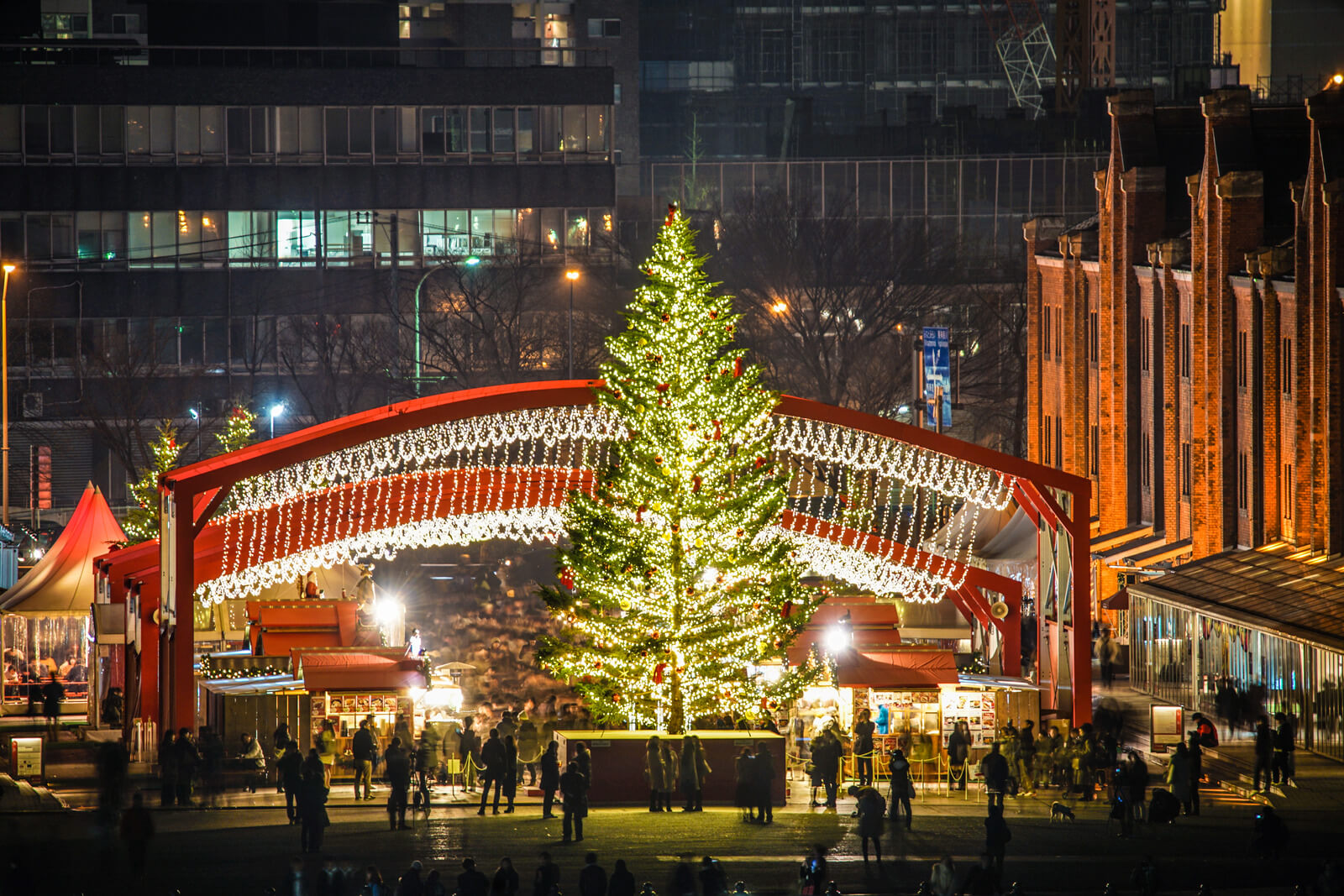 Red brick warehouse and the Christmas tree