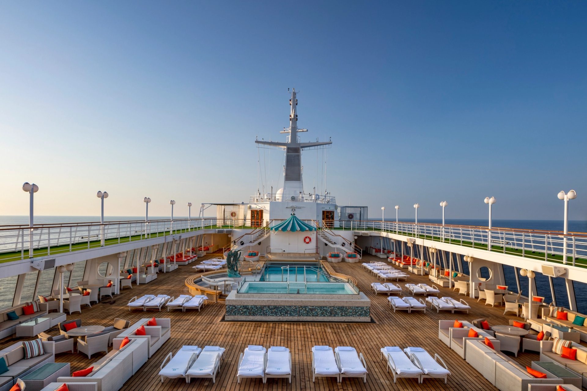 Crystal Symphony Seahorse Pool & Jacuzzi